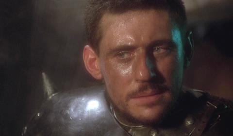 Gabriel Byrne in Excalibur, il suo primo film importante Gabriel Byrne in Excalibur