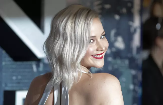 Jennifer Lawrence si disintossica dall'alcool Primo piano di Jennifer Lawrence