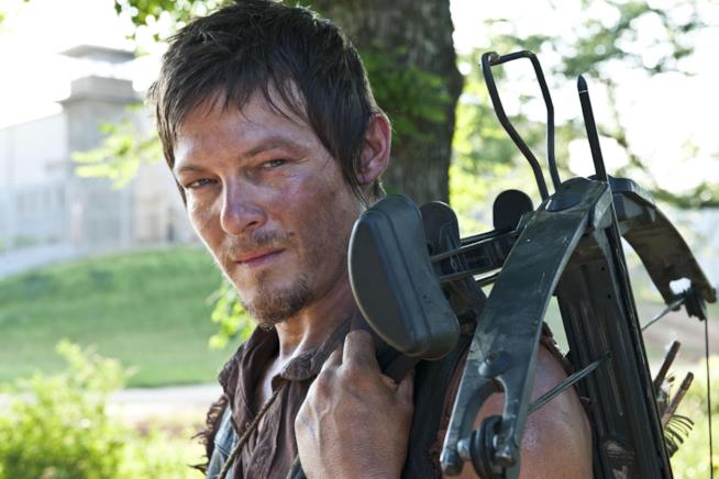La morte di Daryl Dixon in TWD è così vicina? Ecco 7 indizi che vi spiegano il perché Una foto di Daryl Dixon che imbraccia la sua balestra