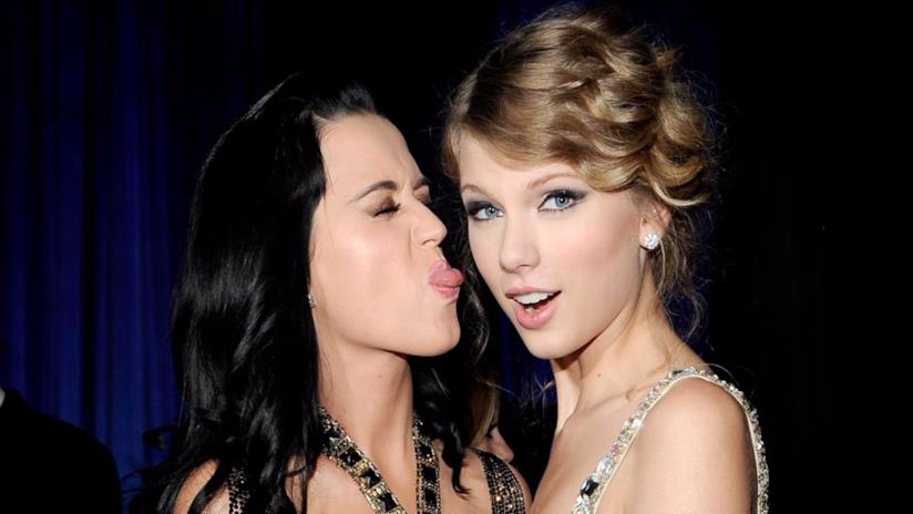 Disputa tra Katy Perry e Taylor Swift tra cd e streaming Il nuovo album di Katy Perry nell'ombra di Taylor Swift