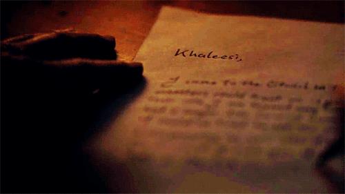 La lettera per Khaleesi Jorah scrive una lettera a Khaleesi