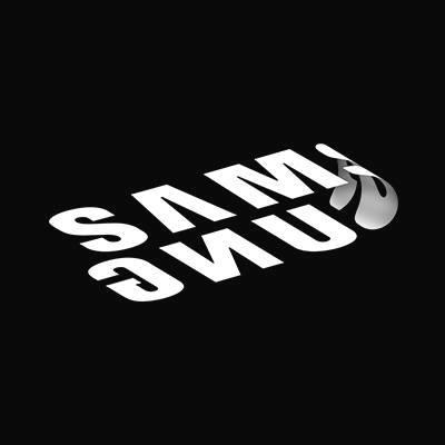 L'immagine profilo di Samsung Mobile per le pagine Facebook e Social Il logo di Samsung piegato in un lato in un'immagine profilo per le pagine social