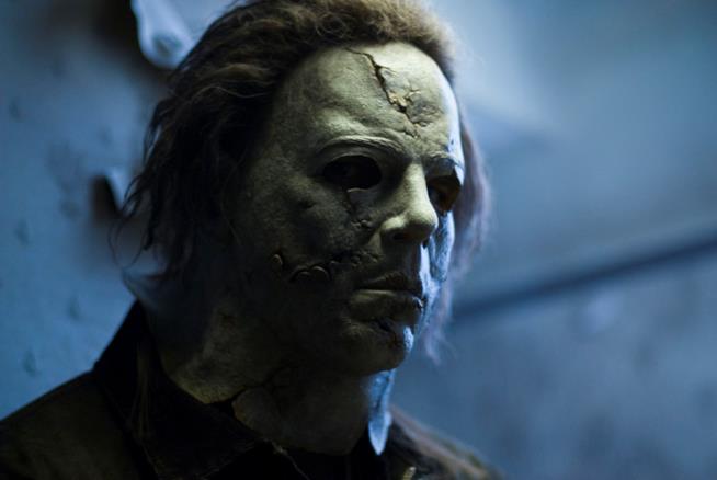 Potrebbe nascere una serie TV su Michael Myers e il suo Halloween Lo spaventoso Michael Myers in una scena del film Halloween