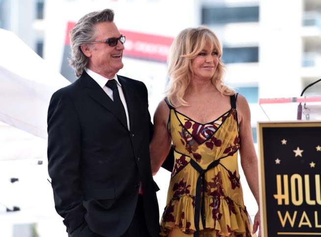 Goldie Hawn racconta tutto sul suo rapporto con Kurt Russell Primo piano di Goldie Hawn e Kurt Russell