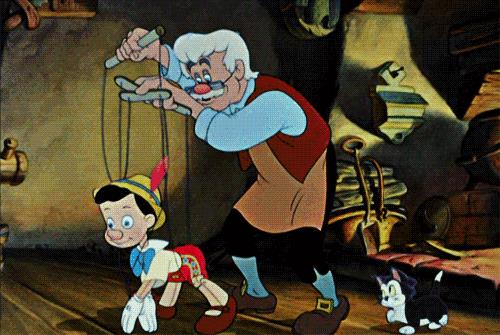 Pinocchio, Geppetto e Cleo Una scena di Pinocchio