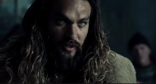 Le riprese del film Justice League sono finite. Jason Momoa (Aquaman) ha dato l'importante annuncio su Instagram Jason Momoa interpreta Aquaman
