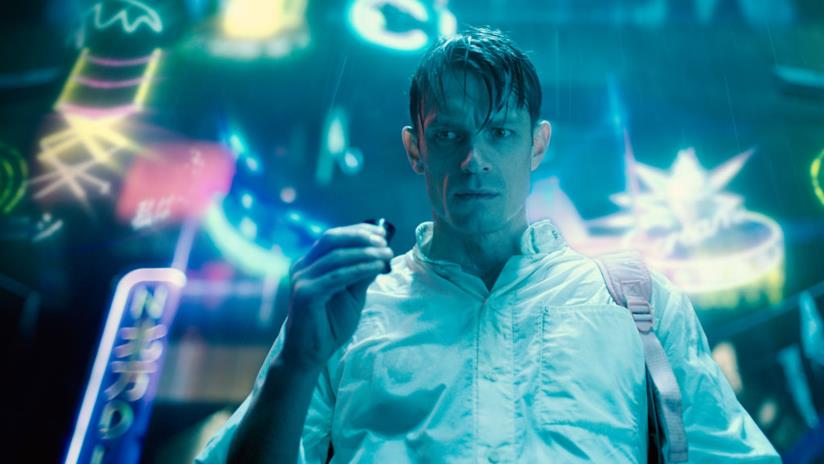 Altered Carbon, la recensione del romanzo che ha ispirato la serie TV Takeshi Kovacs in Altered Carbon