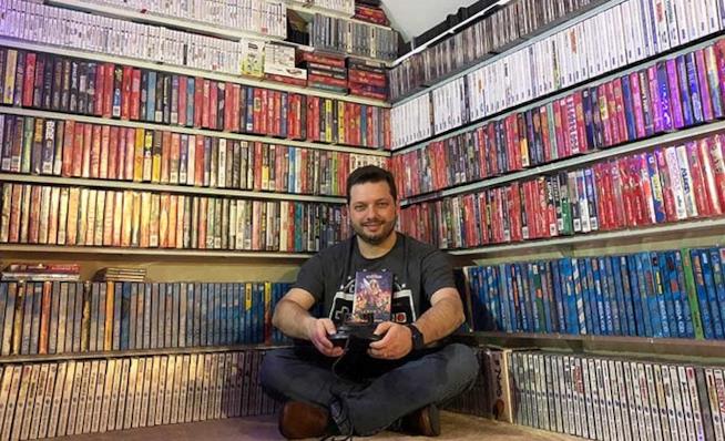Record collezione videogiochi L'americano Antonio Monteiro e la sua collezione di videogiochi