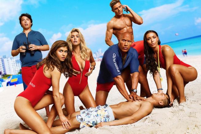 Baywatch, la recensione: tornano i bagnini più hot I cast di Baywatch 2017