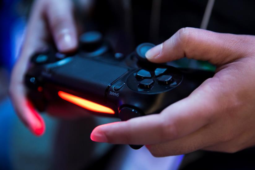 Quante ore avete passato con PS4? Che gioco avete giocato di più? Ve lo rivela il video personalizzato di Sony DualShock 4, controller di PS4, in azione