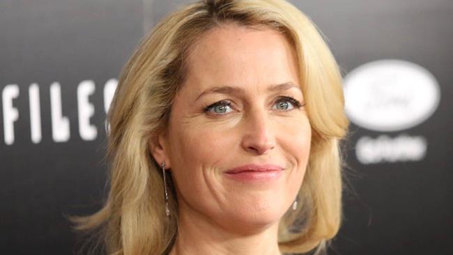 Niente candidatura agli Emmy 2016 di X-Files, la reazione di Gillian Anderson Gillian Anderson