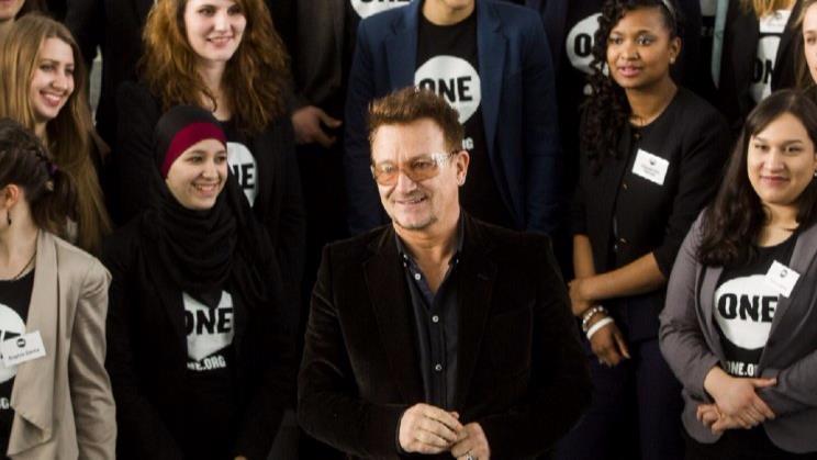 Per Glamour USA Bono Vox potrebbe essere una delle donne dell'anno Bono Vox e un gruppo di donne di One
