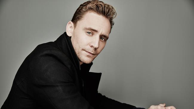 Tom Hiddleston: una serie di rumors gli attribuiscono il ruolo di nuovo 007 Tom Hiddleston