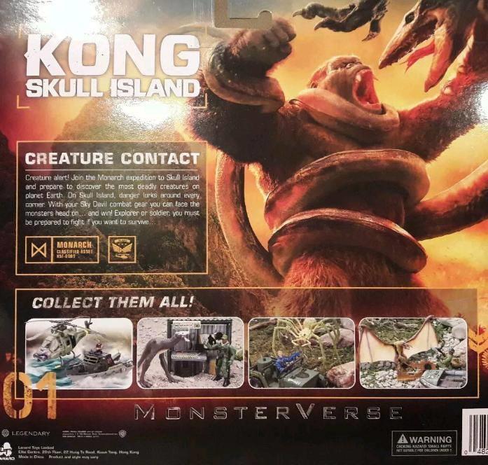 Il nome del MonsterVerse svelato da un gioco Il nome MonsterVerse inciso su una confezione di giocattoli di Kong: Skull Island