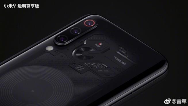 Lo Xiaomi Mi 9 Explorer Edition ha una cover trasparente? No, non è così Immagine stampa dello Xiaomi Mi 9 Explorer Edition