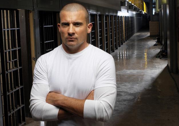 Dominic Purcell torna nei panni di Lincoln Burrows nel revival di Prison Break Dominic Purcell sul set di Prison Break