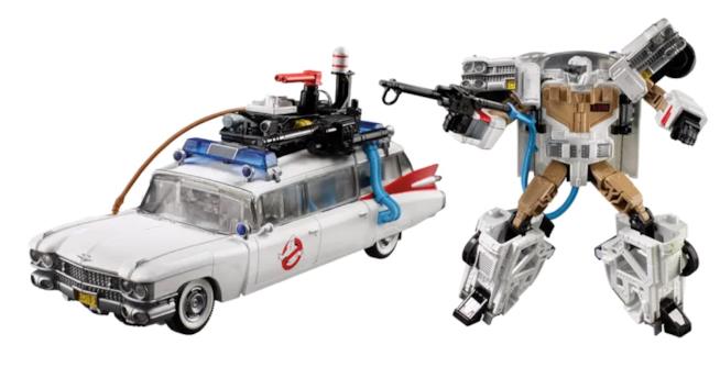 Hasbro unisce Ghostbusters e Transformers in una nuova versione della Ecto-1 La Ecto-1 in versione auto e in versione robot dei Transformers
