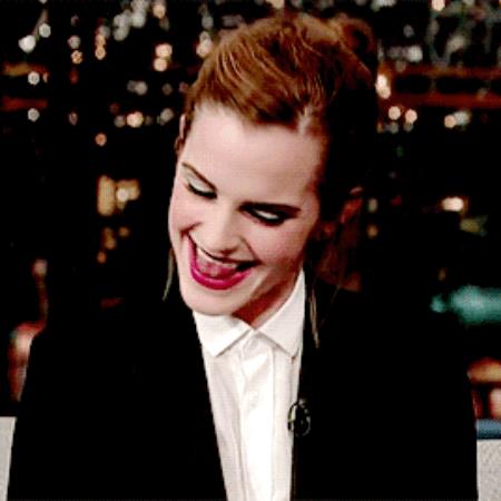 Emma Watson alle prese con gli hacker Emma Watson durante un'intervista imbarazzante