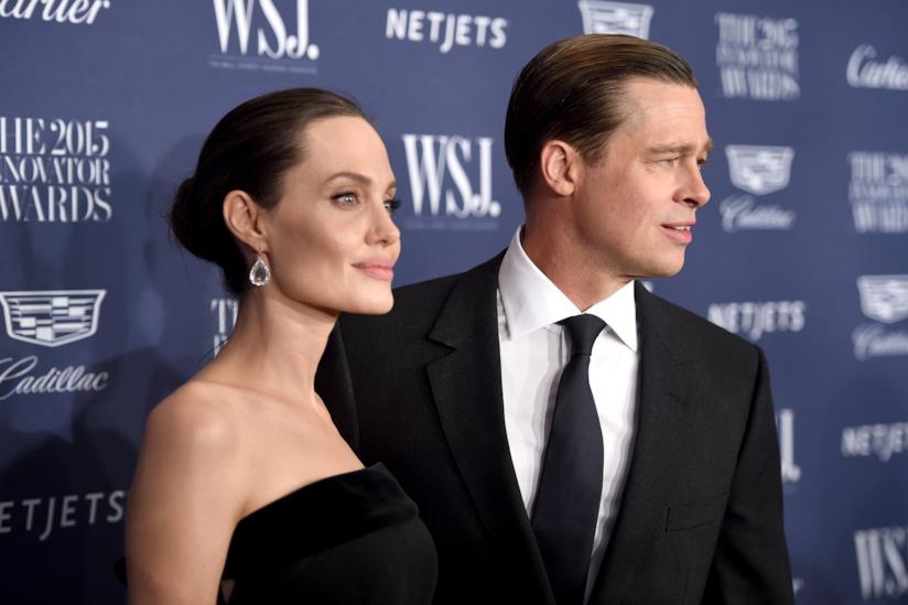 Angelina Jolie e Brad Pitt, raggiunto accordo per la custodia dei figli Primo piano di Angelina Jolie e Brad Pitt
