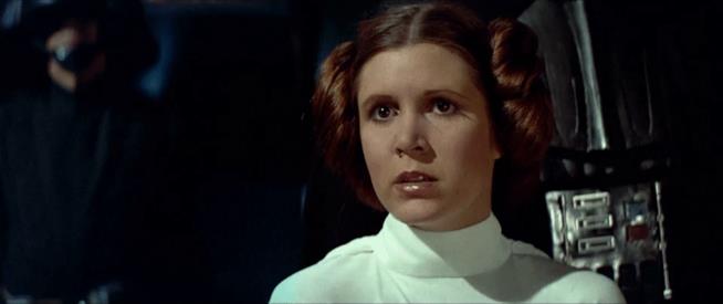 Carrie Fisher in una scena di Star Wars Carrie Fisher è la Principessa Leia in Star Wars