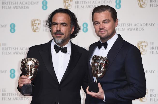 Tutti i vincitori dei BAFTA 2016 Alejandro Gonzalez Iñarritu e Leonardo DiCaprio ai BAFTA 2016