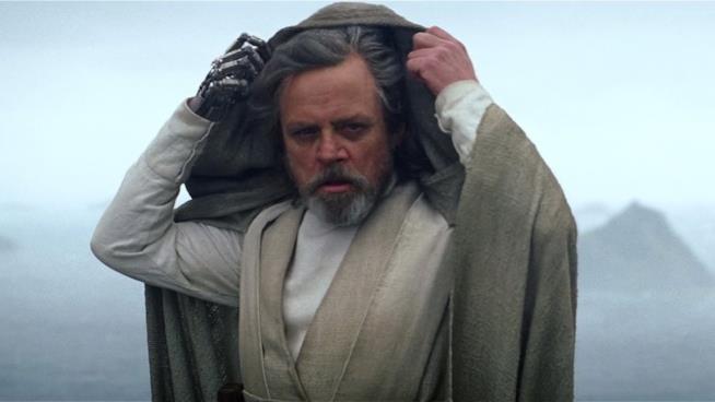 Mark Hamill critica il Luke Skywalker scritto da Rian Johnson Luke Skywalker