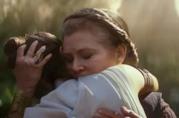 Carrie Fisher e le imprecazioni nell'orecchio di Daisy Ridley durante quell'abbraccio nel trailer di Star Wars 9