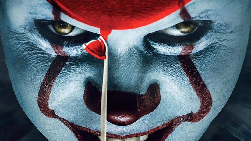 IT: Capitolo Due, nuove immagini e info prima del Comic-Con di San Diego Pennywise col suo ghigno malefico