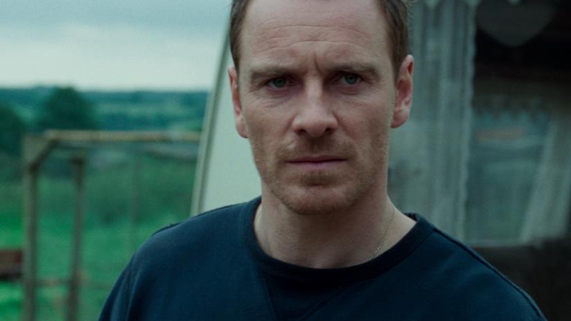 Michael Fassbender arriva in due nuove clip in anteprima, tratte dal film di Codice Criminale Michael Fassbender in una scena tratta dal film Codice Criminale