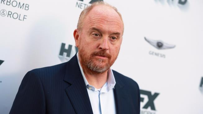 Hollywood chiude le porte al comico Louis C.K. dopo le accuse di molestie Il comico, regista e produttore Louis C.K.