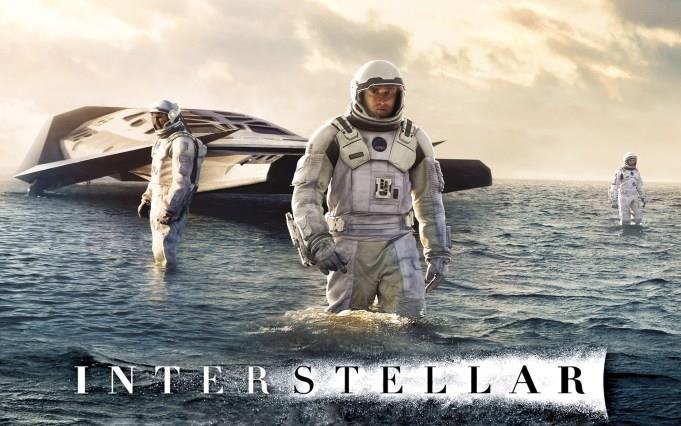 Tutto sulla colonna sonora di Interstellar Il gruppo di astronauti protagonista in Interstellar e il logo ufficiale del film