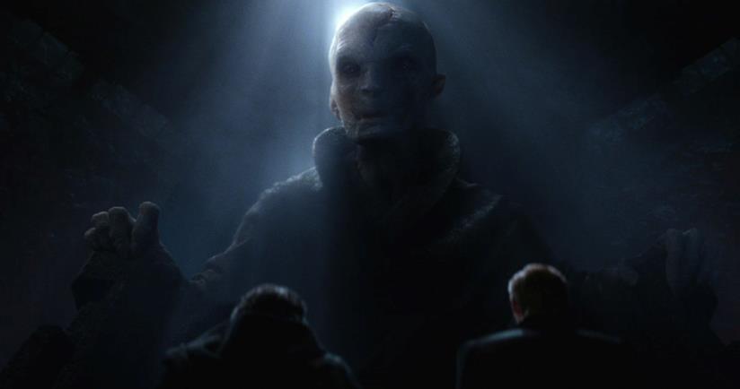 Prima immagine ufficiale di Snoke Snoke nell'ultima scena di Star Wars: Il Risveglio della Forza