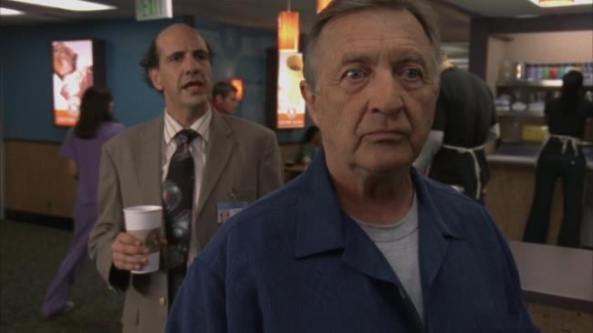 Scrubs, una raccolta delle frasi più iconiche della serie Ted spiega agli specializzandi cosa non dire ad un paziente ancora in vita