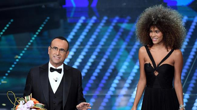 Tina Kunakey Di Vita e Carlo Conti Tina Kunakey Di Vita e Carlo Conti, Sanremo 2017