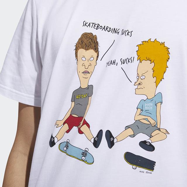 Un particolare della t-shirt di Beavis & Butt-Head Fare skateboard fa schifo, secondo Beavis & Butt-Head