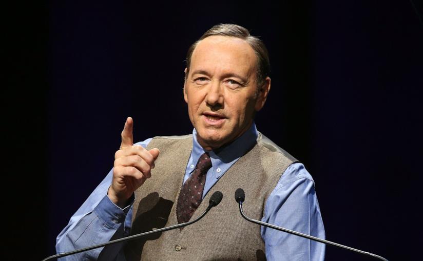 Kevin Spacey, news sul processo per molestie sessuali Kevin Spacey in mezzo busto