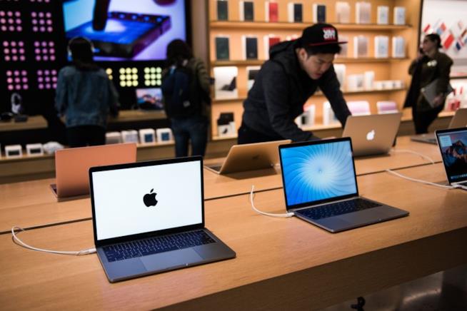Apple potrebbe svelare presto due nuovi Mac MacBook in un Apple store