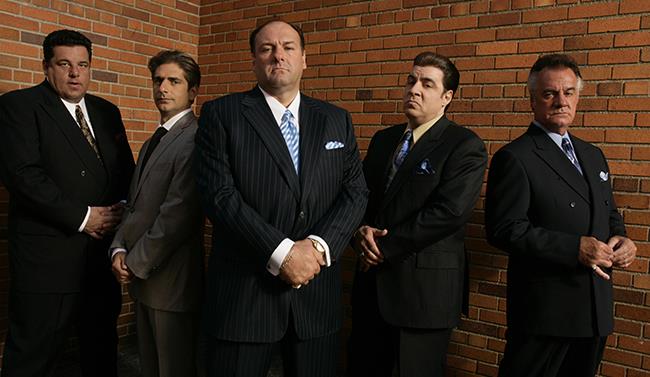 In arrivo il film prequel dei Soprano Il mitico cast de I Soprano, di cui faranno un film prequel