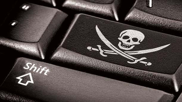 I film più piratati del 2016: la top ten Tasto pirata su una tastiera