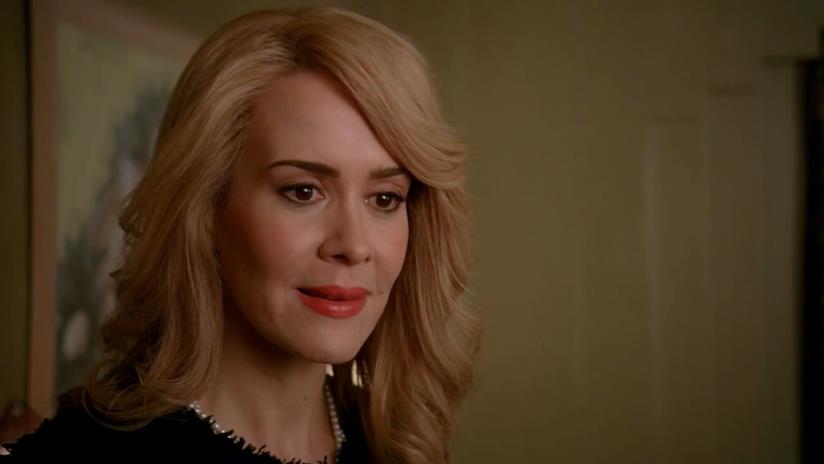 Sarah Paulson in American Horror Story: Hotel Sara Paulson è Billie Dean Howard