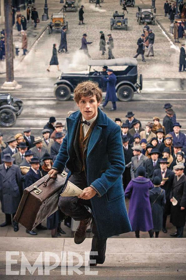 Newt Scamander (Eddie Redmayne) in "Animali fantastici e dove trovarli" Eddie Redymane nel prequel di Harry Potter "Animali fantastici e dove trovarli"