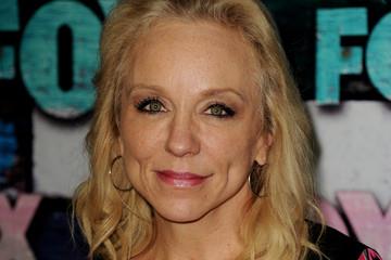 Una sorridente Brett Butler nel cast della terza stagione de Le Regole del Delitto Perfetto 3 Le Regole del Delitto Perfetto 3 dà il benvenuto a Brett Butler