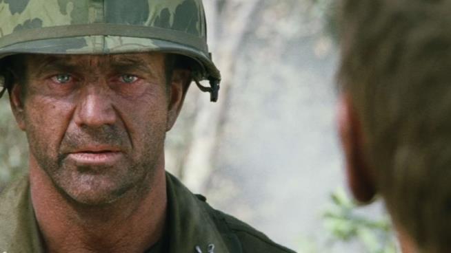 Le frasi del film We Were Soldiers - Fino all'ultimo uomo da ricordare Mel Gibson in una scena di We Were Soldiers - Fino all'ultimo uomo