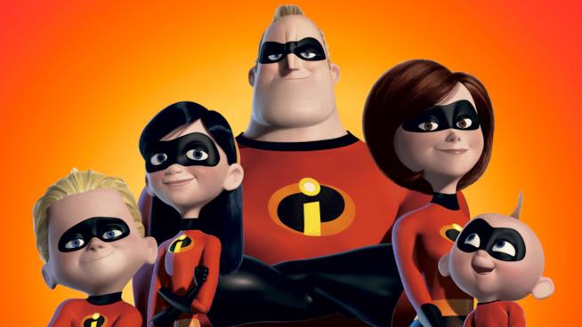 Gli Incredibili 2, la recensione del sequel supereroistico Pixar diretto da Brad Bird Gli incredibili: la famiglia al completo