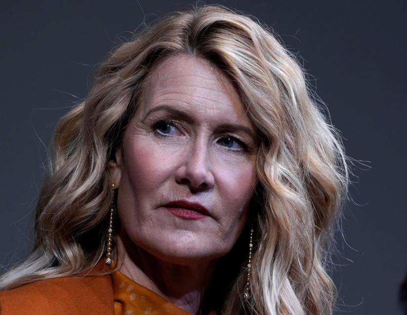 I membri originali del cast tornano in Jurassic World 3, ne parla Laura Dern L'attrice Laura Dern
