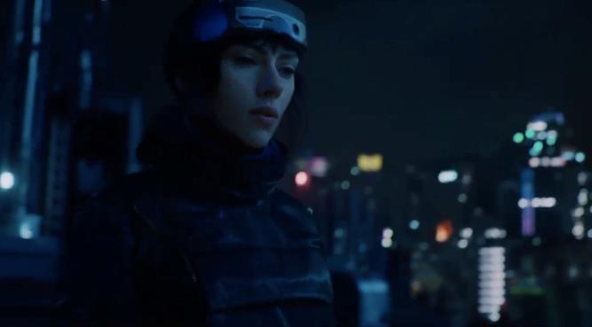 Ghost in the Shell Il Maggiore nei primi minuti di Ghost in the Shell