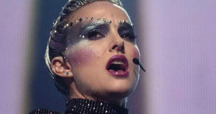 Natalie Portman in Vox Lux Primo piano di Natalie Portman in Vox Lux