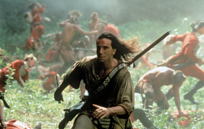 In arrivo la serie TV su L'Ultimo dei Mohicani Un'immagine di Daniel Day-Lewis nel film L'Ultimo dei Mohicani