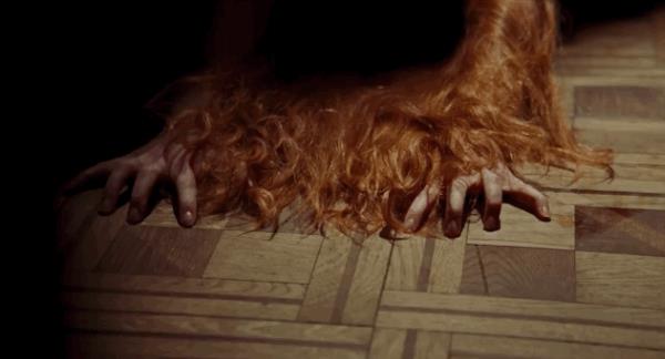 Suspiria dita Una scena orrorifica di Suspiria