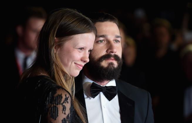 Shia LaBeouf si è fidanzato con Mia Goth Shia LaBeouf e Mia Goth